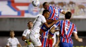 Bahia atropela o Santos em sete minutos e larga com vitória no Brasileirão