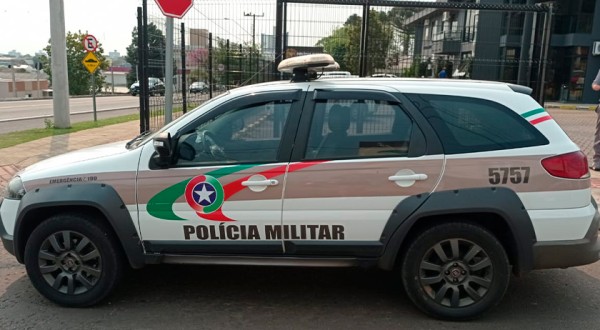 Homem é preso por agressão contra companheira