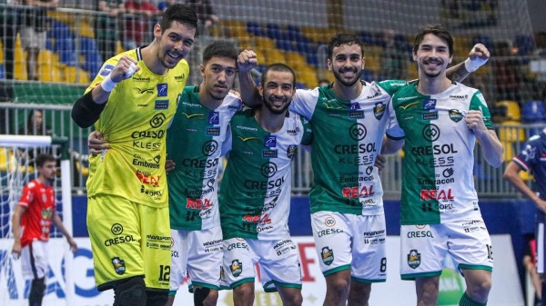 Marreco vence Manoel Ribas por 4×1 e mantém liderança da Série Ouro de Futsal