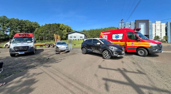 Acidente na BR-163 no acesso ao Bairro Industrial deixa uma mulher ferida