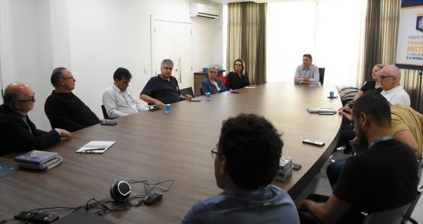 Cleber se encontra com dirigentes do Conselho de Arquitetura