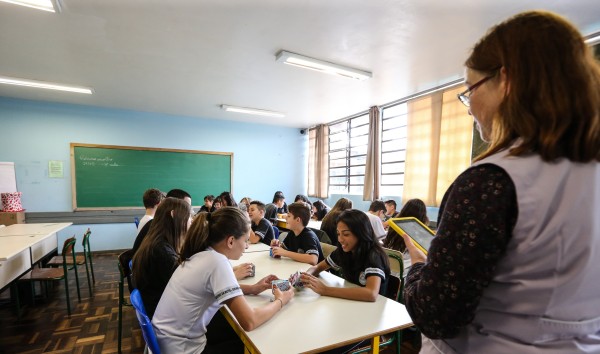 Estado vai contratar 20 mil professores; inscrições encerram nesta quinta-feira 