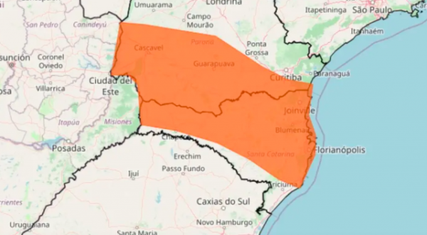 Ciclone traz temporais e ventos de até 100 km/h para SC e Paraná neste domingo