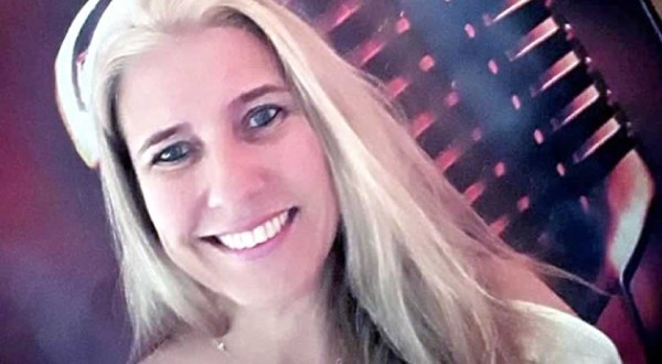 Iara Cristine Mazon 30 anos dedicados à música