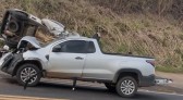 Acidente com três veículos deixa mulher e criança feridas na PR-483