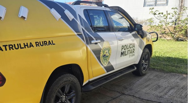 Torcedor é contido pela PM após arremessar pedra durante confronto de torcidas