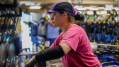 Paraná alcança número recorde de mulheres no mercado de trabalho: 2,6 milhões