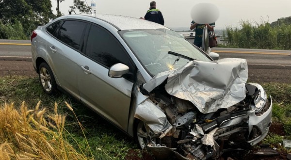 Acidente na PR-182 deixa três feridos