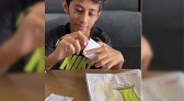 Sem álbum oficial, menino cria versão artesanal da Copa e encanta milhares nas redes sociais