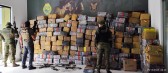 BPFRON, BPMA e NEPOM apreendem quase 3,5 toneladas de maconha, armas de guerra e prendem suspeito