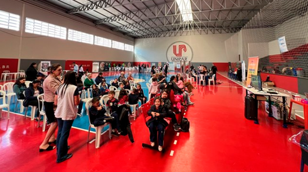 Serviços gratuitos transformam a vida de famílias em grande ação comunitária