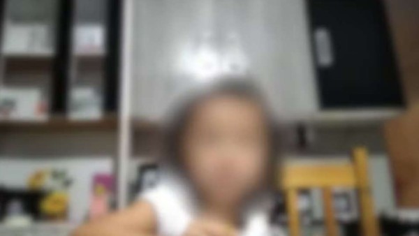 Professora é investigada por agredir crianças de 3 anos após denúncia de mães