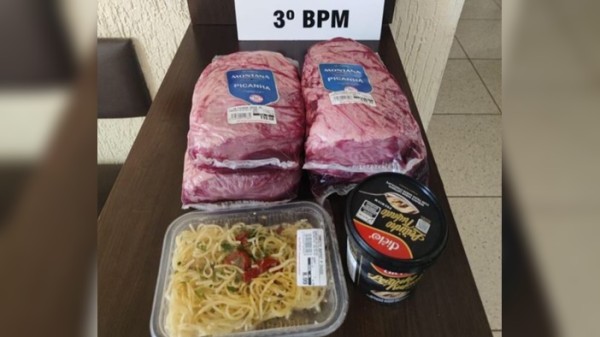 Homem é preso após tentar furtar picanha, sorvete e macarrão de supermercado
