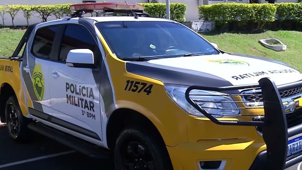 Polícia Militar apreende caminhão furtado em oficina