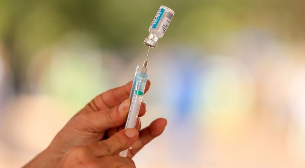 Vacina brasileira contra covid-19 será entregue em fevereiro