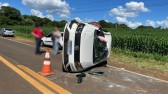 Mulher fica ferida em colisão entre caminhonete e automóvel na PR-475