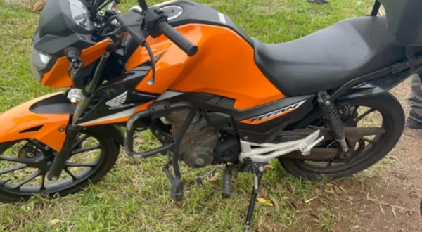 Colisão entre motos deixa dois feridos na PR-180