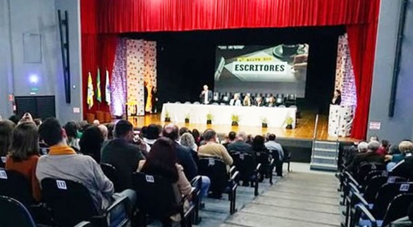 7ª Noite dos Escritores abre inscrições para autores de Francisco Beltrão e região