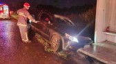 Acidente na PR 483 deixa duas pessoas feridas