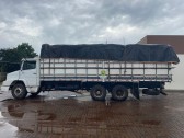 BPFRON apreende caminhão carregado com carvão vegetal em Santo Antônio do Sudoeste