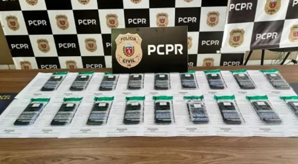 Polícia Civil recupera e devolve 18 celulares a vítimas de furto e roubo