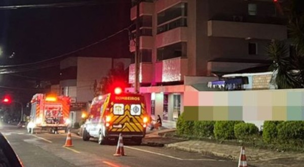 Corpo de Bombeiros combate princípio de incêndio em Francisco Beltrão