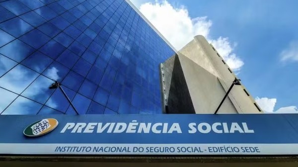 Cerca de 4 milhões de beneficiários do INSS precisam fazer a prova de vida 