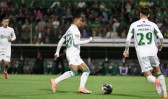 Chapecoense vacila em casa, perde para o América-MG e vê G4 da Série B embolar de vez