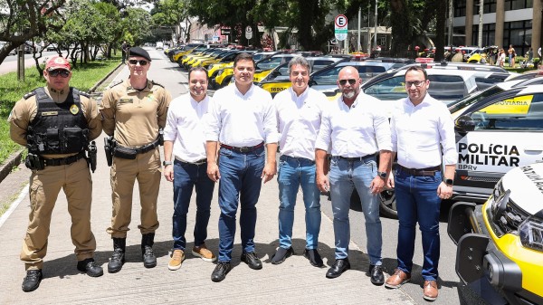 DER/PR entrega 36 viaturas e 5 cães ao Batalhão de Polícia Rodoviária