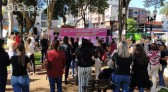 Grupo promove ato pela vida das mulheres no calçadão central
