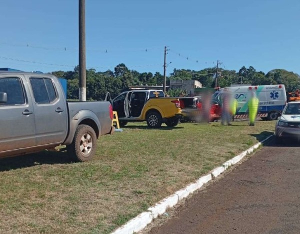 Acidente deixa dois feridos na PR-182