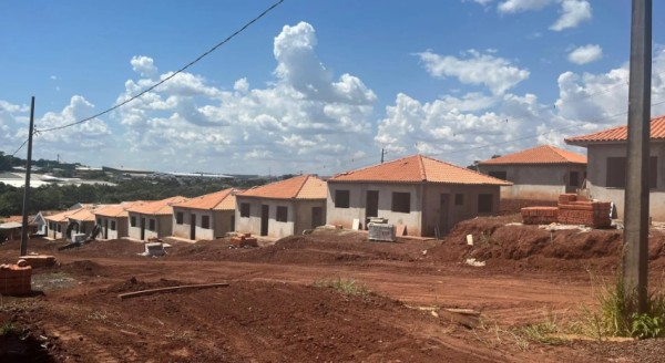 Prefeitura de Ampére divulga lista de habilitados para casas populares