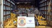 Polícia Rodoviária, PF e Receita Federal apreendem caminhão de leite que transportava quase 6 toneladas de maconha