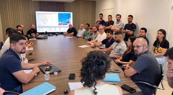 Ação do Procon garante acordo para reduzir poluição visual e riscos com fios