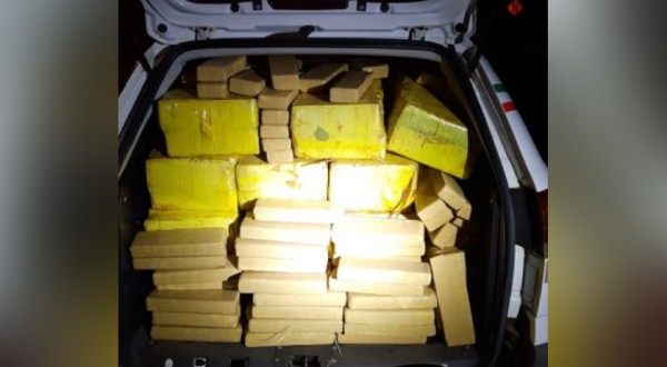 Ação conjunta PRF e PM apreende 295 kg de maconha na BR 282