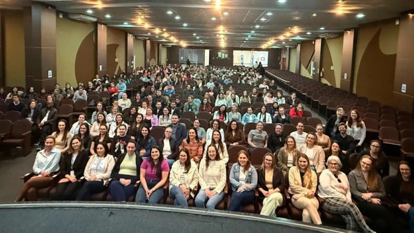 Profissionais de saúde discutem o PlanificaSUS