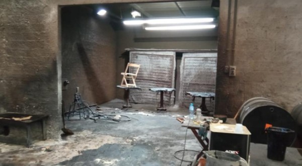 Trabalhador sofre queimaduras após incêndio em fábrica de móveis