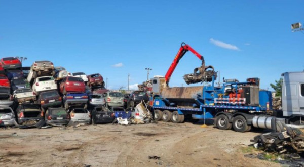 Detran-PR promove mais um leilão exclusivo para reciclagem envolvendo 4.801 veículos
