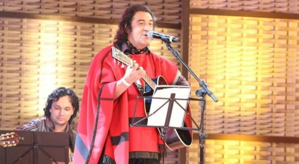 Morre João Chagas Leite, um dos cantores símbolos do nativismo gaúcho, aos 80 anos