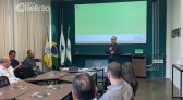 "Pare de fazer. Comece a liderar!" foi tema do Café Acefb