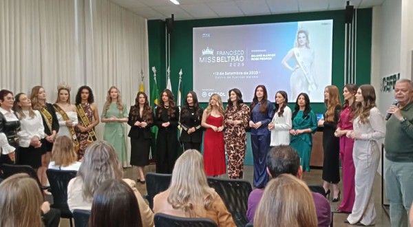 Candidatas ao Miss Beltrão/Universe apresentadas na Acefb