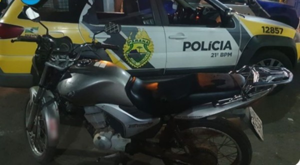 Mulher tem moto furtada ao sair para jantar