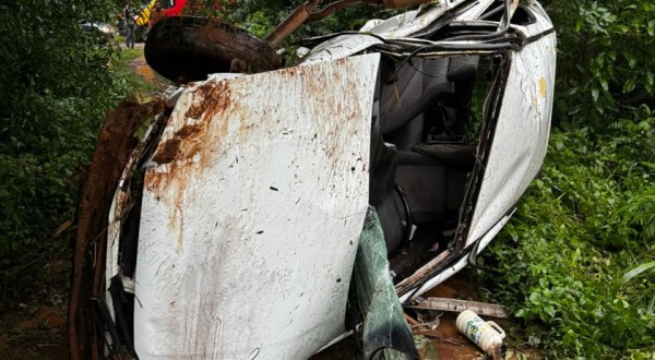 Jovem sofre ferimentos em acidente na PR-475