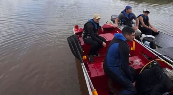 Buscas por jovem que desapareceu em represa após barco dar pane durante campeonato de pesca no Paraná entram no 3º dia