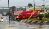 Adolescente fica ferido em colisão entre carro e moto