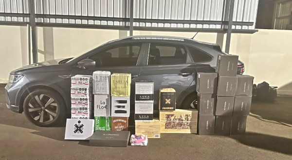 Operações contra descaminho apreendem mais de 240 garrafas de vinho estrangeiro