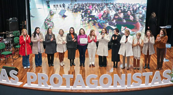 Francisco Beltrão participa da Caravana Paraná Unido pelas Mulheres em Cascavel