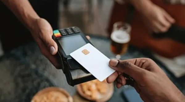 Entenda o que muda com novas regras para o vale-refeição e vale-alimentação