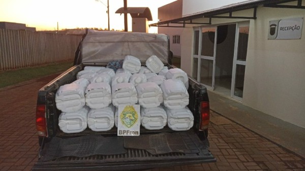 BPFRON apreende camionete carregada com agrotóxicos em Ampére