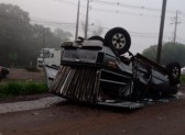 Duas pessoas se ferem após forte colisão seguida de capotamento em Beltrão